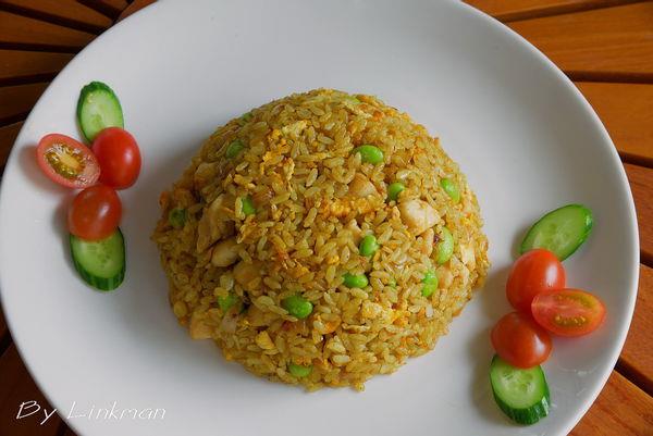 咖喱鸡丁炒饭的做法 剩饭的好去处